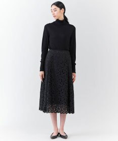 23区 L 【エステータ】ジオメトリックレース スカート