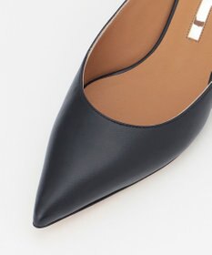 23区 BRENTA プチヒールストラップ パンプス