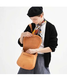 genten クオイオ　かぶせ付きショルダーバッグ