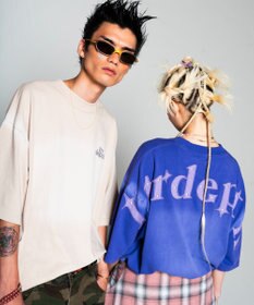 WEGO 【ユニセックス着用ITEM】バックスタッズグラフィックT（SS）