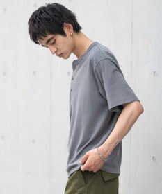 WEGO 【ユニセックス着用ITEM/MLサイズ展開】リラックスフィットヘンリーネックT（SS）