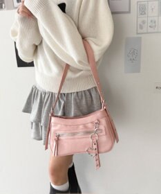 WEGO チャーム付きハトメベルトバッグ