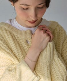 Phoebe Vラインビジューブレスレット