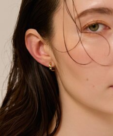 Phoebe 〈金属アレルギー対応/痛くないシリーズ〉リップルフープライトフィットイヤリング　ゴールド/ニッケルフリー