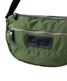 FOLNA RD ユニセックスナイロン ショルダー M-SIZE