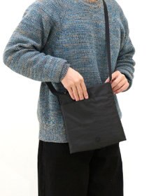 FOLNA RD グリンザ・コーデュラナイロンショルダーバッグ