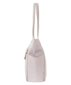 Maison de FLEUR 撥水加工リボンチャームマルチポケットトートM