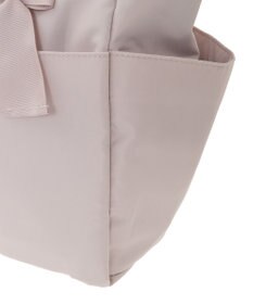 Maison de FLEUR 撥水加工リボンチャームマルチポケットトートM