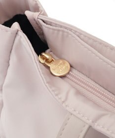 Maison de FLEUR 撥水加工リボンチャームマルチポケットトートM