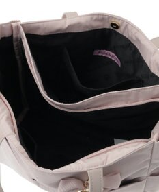 Maison de FLEUR 撥水加工リボンチャームマルチポケットトートM