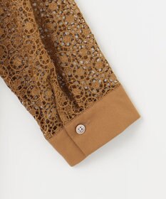 自由区 S 【ドラマ「明日はもっと いい日になる」着用】【洗える】ジオメトリックフラワーレースクロップド丈シャツ ブラウス