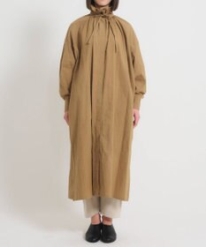 muuc 〈多彩な着方が叶う〉〈衿立て＆衿折り〉〈遠州織物の工場で織られた上質なコットン生地〉リボン紐付き多様衿 シャツワンピース