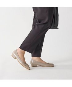 Riz raffinee <Riz raffinee>モチーフ金具付バレエパンプス