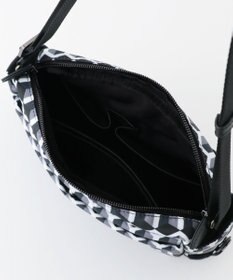 Y'SACCS キュービックモノグラム　スクエアショルダー