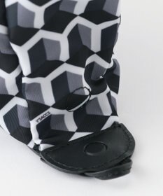 Y'SACCS キュービックモノグラム　スクエアショルダー