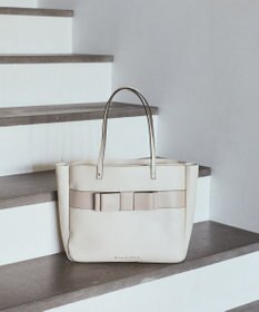 Maison de FLEUR フロントリボン3ルームトートバッグ