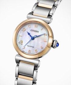 CITIZEN 【ケース径26mmサイズの白蝶貝文字板】幸せを願って贈られる花「スズラン」をモチーフにした人気シリーズウオッチ