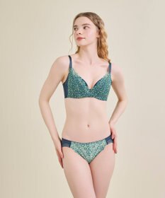 une nana cool さあわたし レース 脇高ブラジャー MADE WITH LIBERTY FABRIC