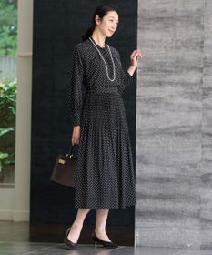 自由区 【洗える】ライトサテン ブラウス