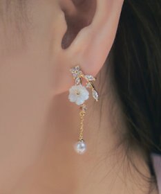 Tiaclasse 【金属アレルギー対応】 シアーフラワードロップピアス