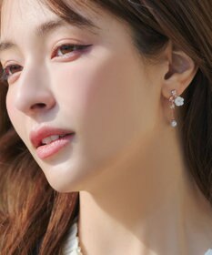 Tiaclasse 【金属アレルギー対応】 シアーフラワードロップピアス