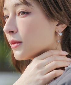 Tiaclasse 【金属アレルギー対応】 シアーフラワードロップピアス