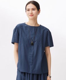 自由区 【接触冷感・洗える】エンブロイダリーローン Tブラウス コバルトブルー