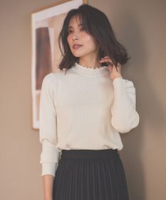 ANY 【洗濯機可/吸湿発熱】フリルネックリブニット