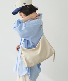 russet トライアングルショルダーバッグ(CE-1675)