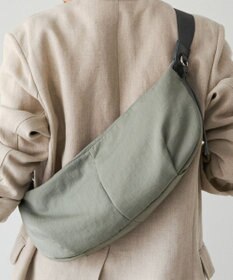 russet ナイロンバナナボディバッグ(CE-1710)