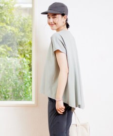 UNFILO 【シワになりにくい】BEAUTY FORM バックフレアTシャツ