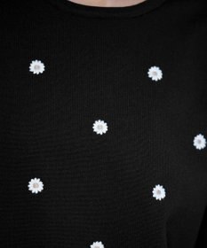 Tiaclasse 【洗える】フラワー刺繍ニットトップス