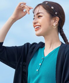 Tiaclasse 捻じりフープパール付きピアス