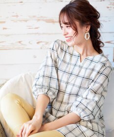 Tiaclasse 【洗える】美脚効果の高いスリットテーパードパンツ