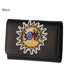 tsumori chisato CARRY ラブワッペン 3つ折り財布