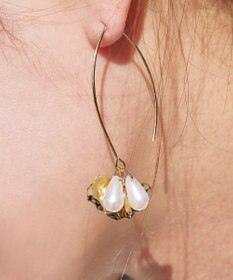 Tiaclasse 花弁ロングピアス