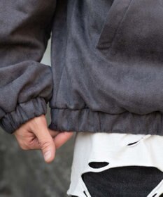 WEGO 【ユニセックス着用ITEM/MLサイズ展開】フェイクスウェードロゴスウィングトップ