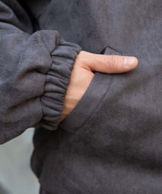 WEGO 【ユニセックス着用ITEM/MLサイズ展開】フェイクスウェードロゴスウィングトップ