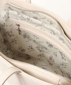 style code 【MERCURYDUO/マーキュリーデュオ】レニス　チャーム付きシンプルラージトートバッグ