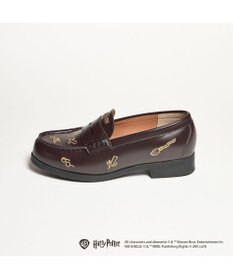 ing <ing>【ハリー・ポッターコラボレーション】刺繍モチーフローファー