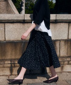 組曲 S フラワースパンコールプリント スカート