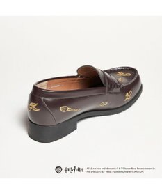 ing <ing>【ハリー・ポッターコラボレーション】刺繍モチーフローファー