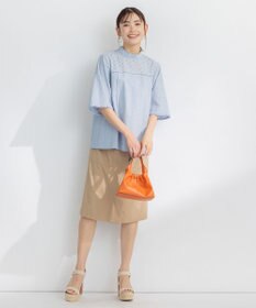 組曲 【WEB限定色あり】エンブロイダリーレース　ハイネック半袖ブラウス