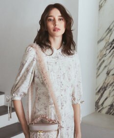 Maison de FLEUR フリルショルダー