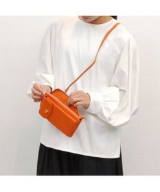 UNBILLION ペルケ perche / 牛革シュリンクタイプモバイルウォレットショルダー　旧8660