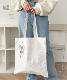 WEGO チャーム付きA4トートバッグ