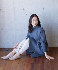 Tiaclasse 【洗える】華のあるニットタートルワンピース