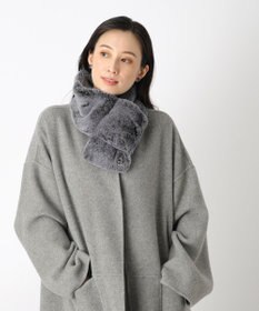 MOONBAT 【WEB限定】FURLA スノートップ チャーム付きフェイクファーマフラー