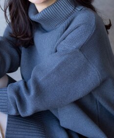 Tiaclasse 【洗える】華のあるニットタートルワンピース