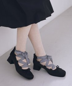 Maison de FLEUR レースアップサテンパンプス